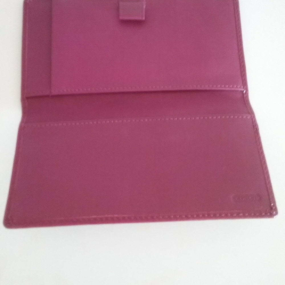Coach Wallet - Picture 3 of 9